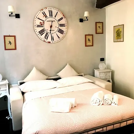 Flamina In Navona Square Apartment *